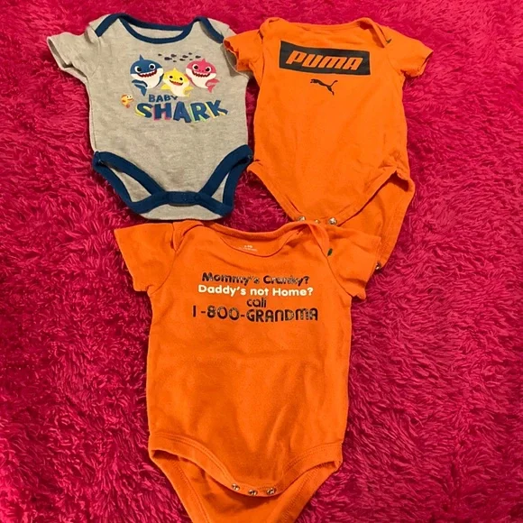 BUNDLE of 3 Onesies - Picture 1 of 16